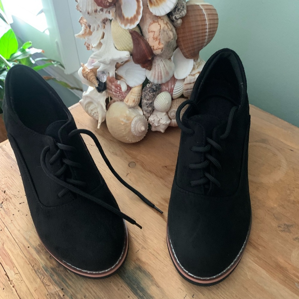 Womens heeled loafers